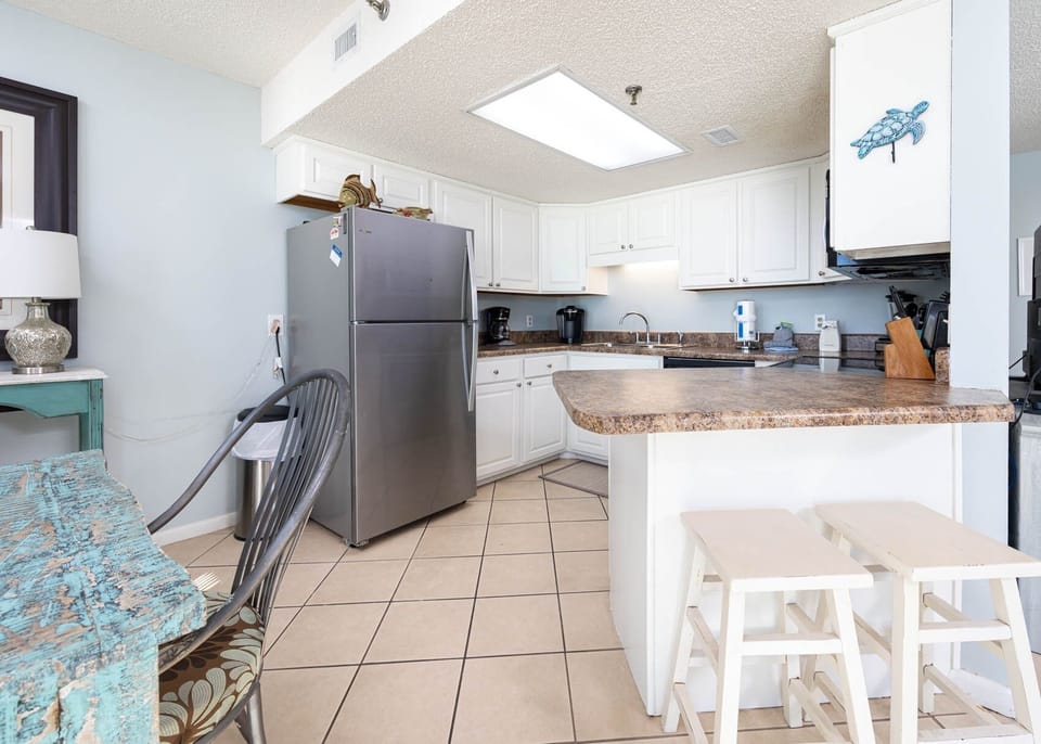 Condo, 1 Bedroom | Private kitchen | Coffee/tea maker, fridge, oven