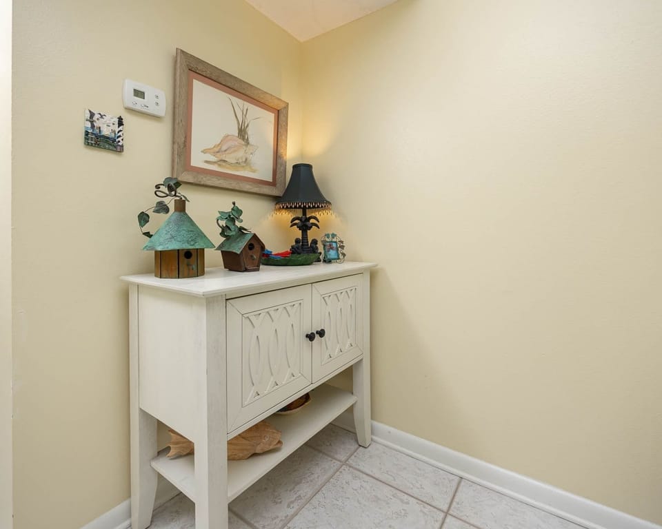 Condo, 1 Bedroom | Interior