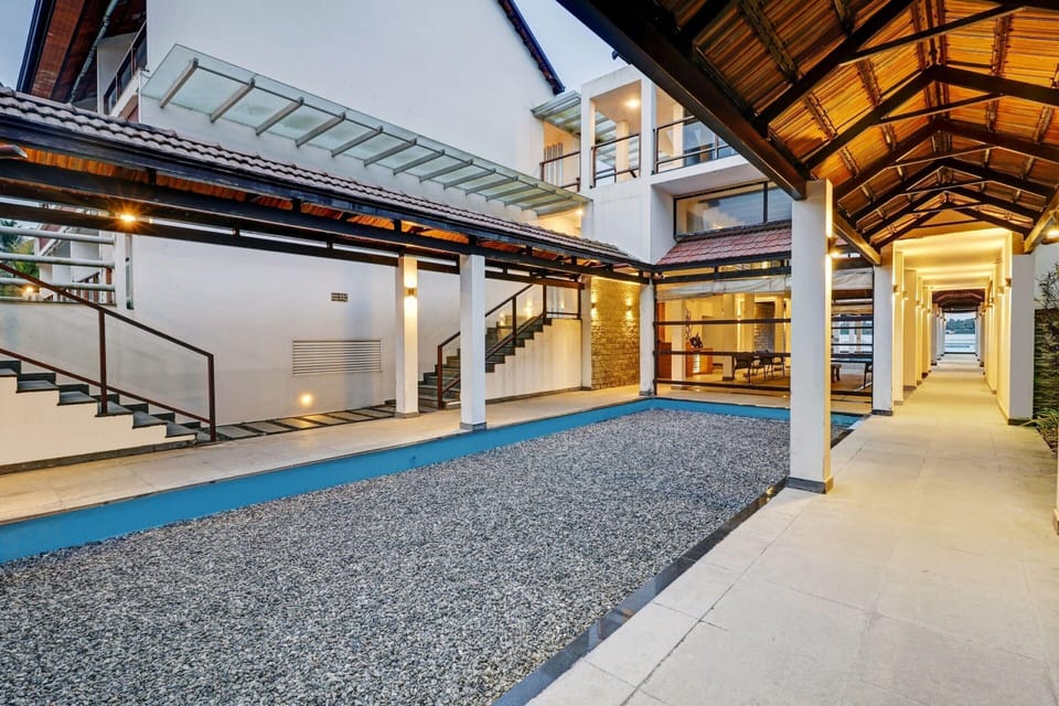 House | Property grounds