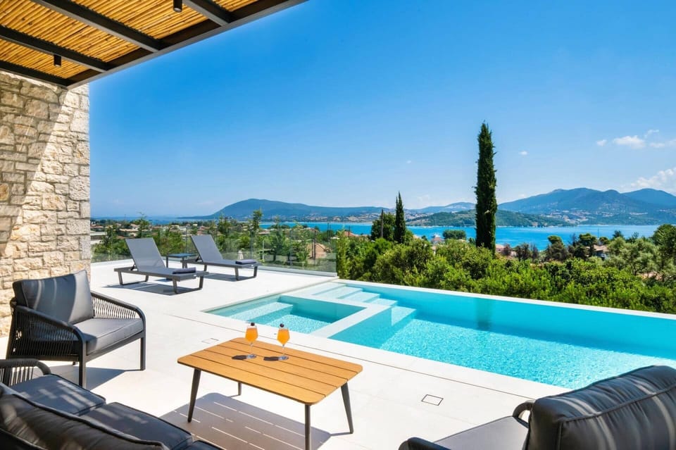 Villa Amoena image