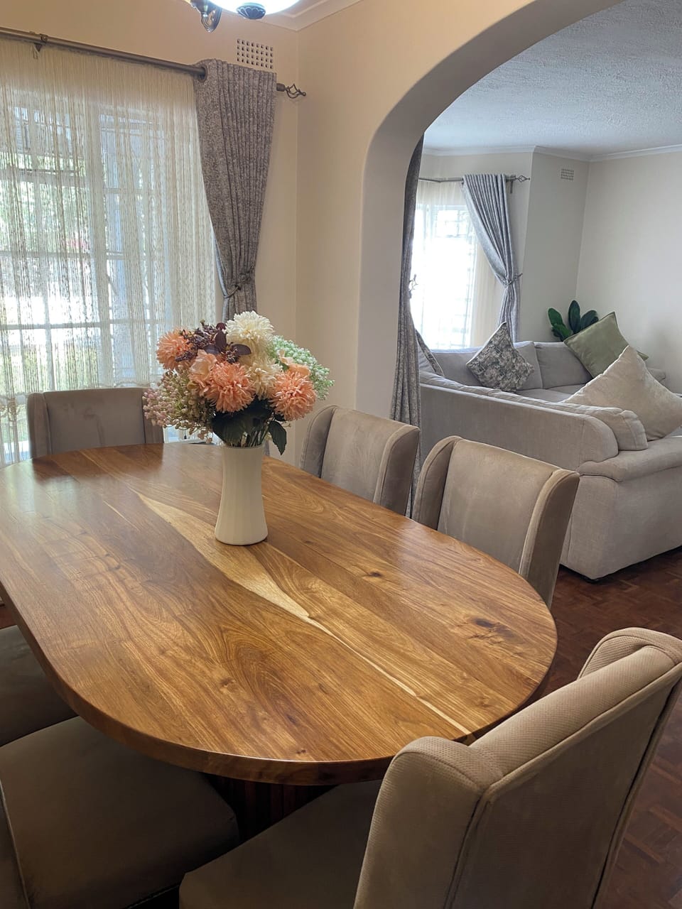 Deluxe Apartment, Garden View | In-room dining