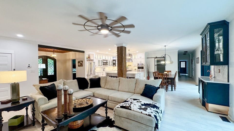 Living Room | Sectional Sofa | Ceiling Fan & Open Layout