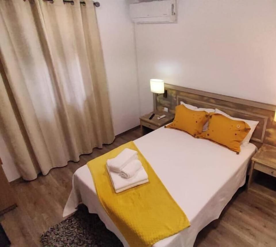Classic Double Room, Courtyard View | Desk, laptop workspace, blackout drapes, WiFi (free)