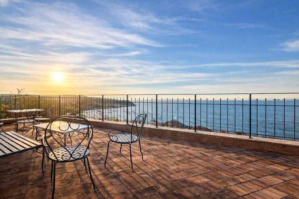 Best 2BR Apt (9)