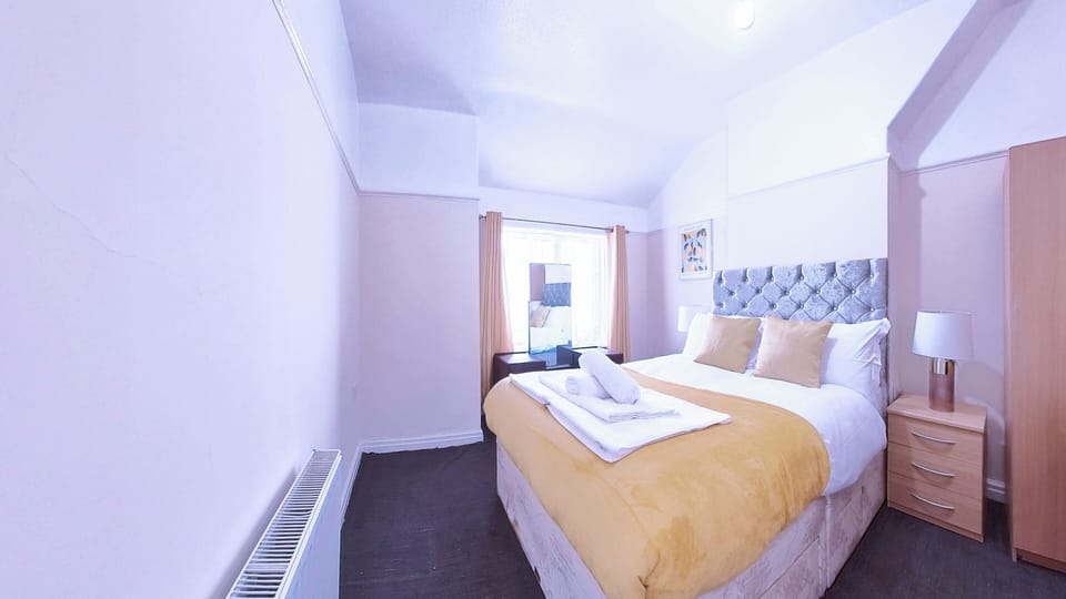 4 bedrooms, WiFi (free)