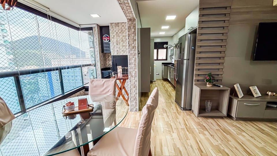 Apartment | Dining