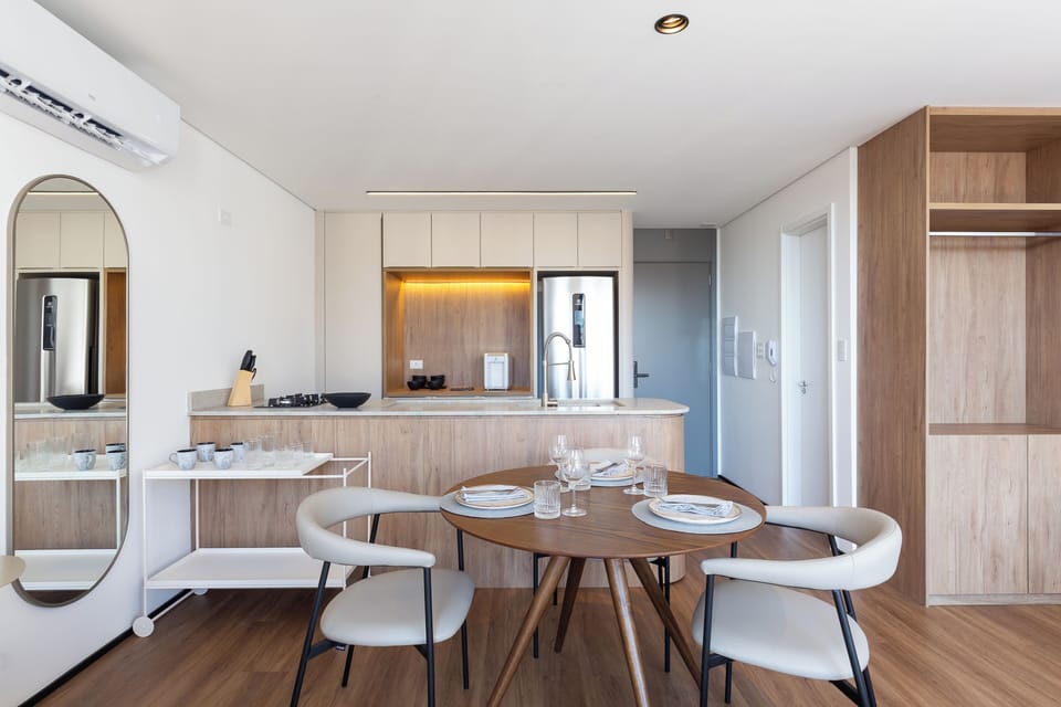 Elite Apartment, 1 King Bed with Sofa bed, Kitchen, City View | Private kitchen