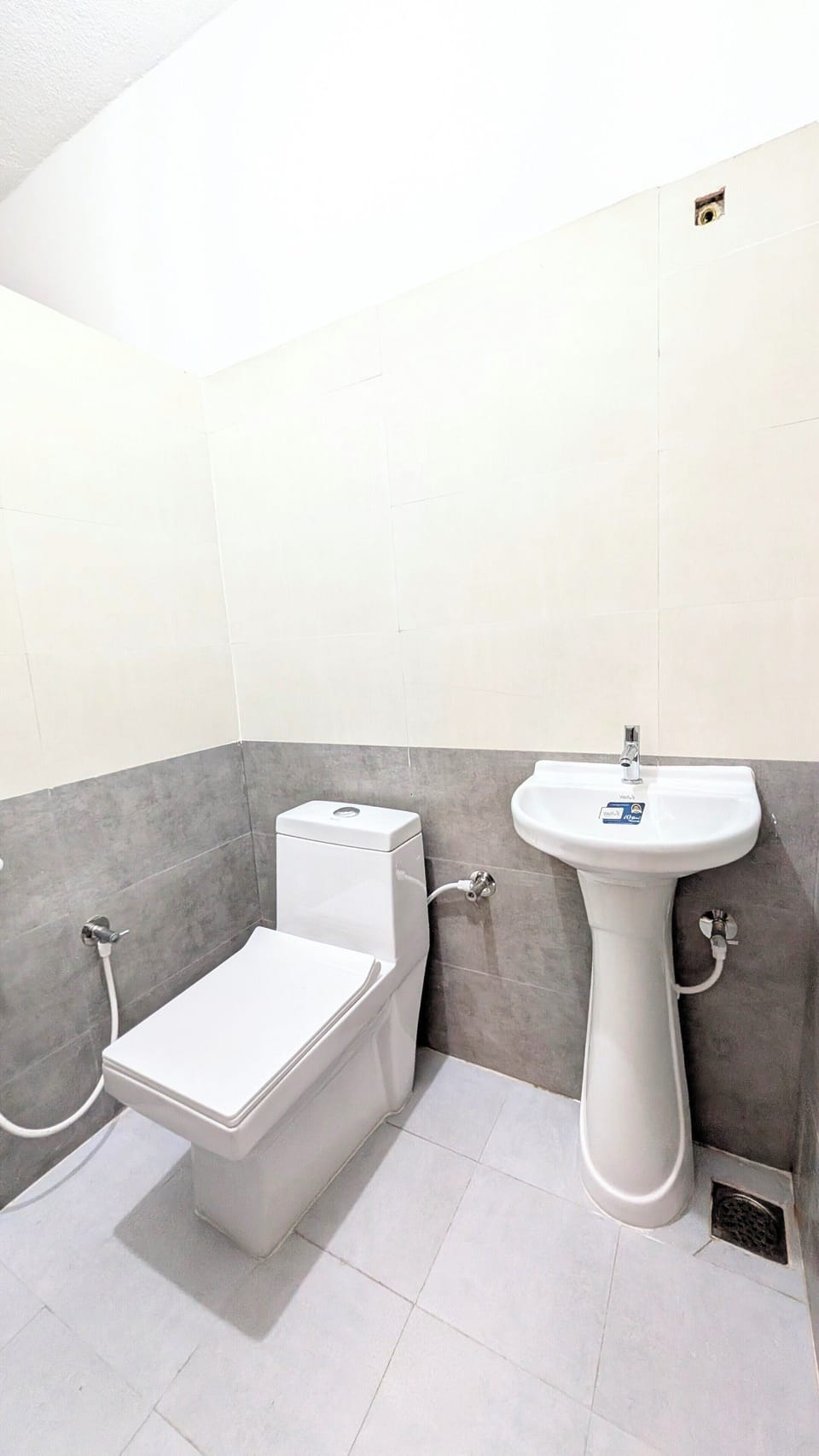 Free toiletries, towels
