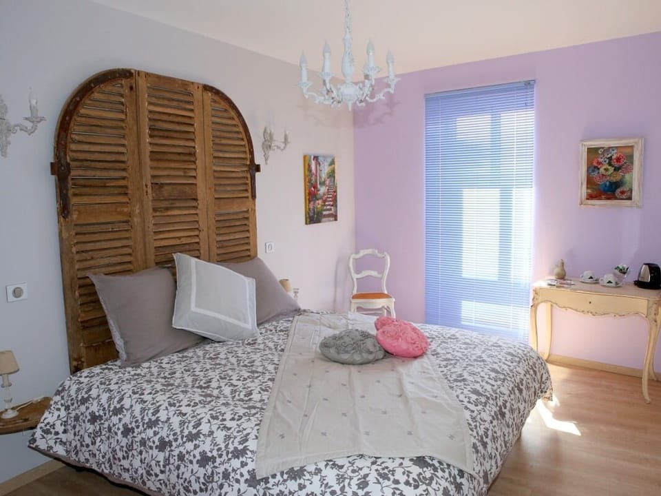 Comfort Double Room, Ensuite (LAPIS LAZULIS)
