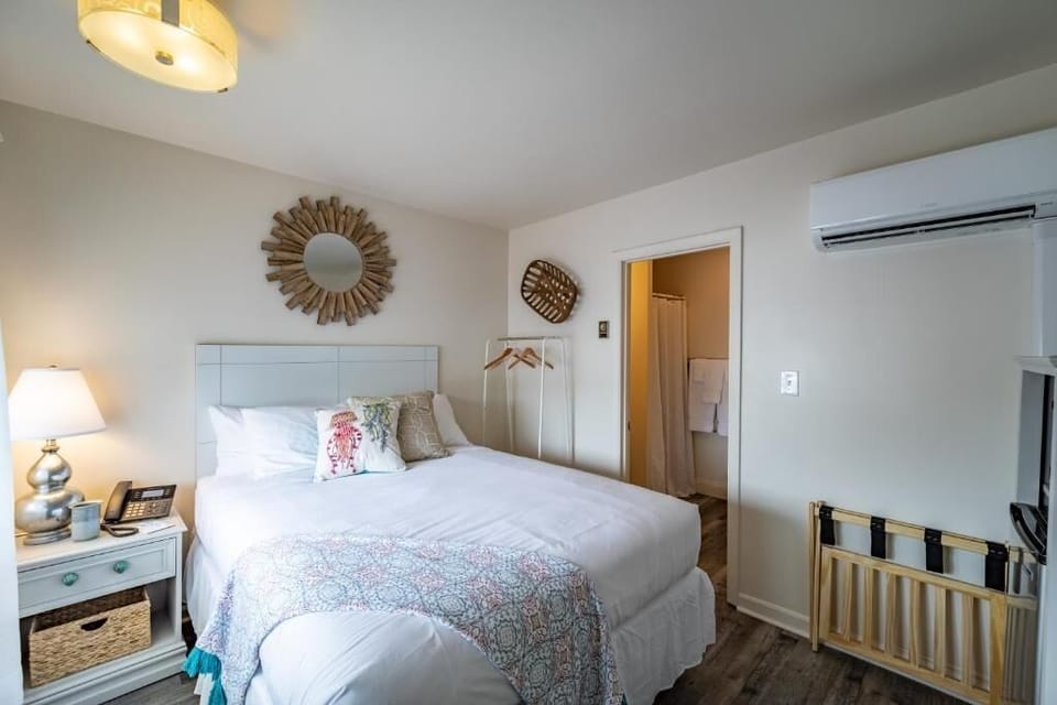 Bedroom. Interior and views may vary based on location and availability.