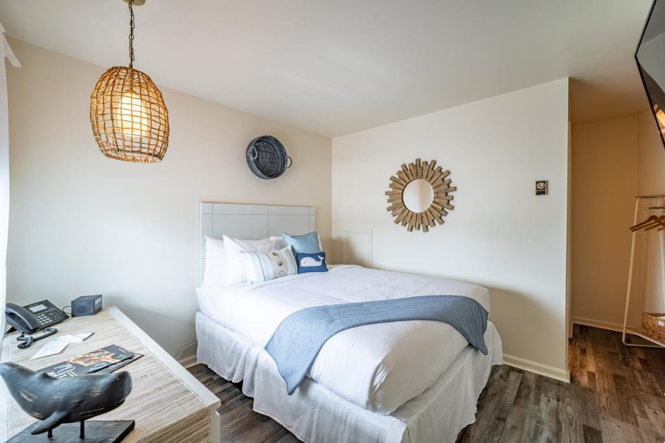 Bedroom. Interior and views may vary based on location and availability.