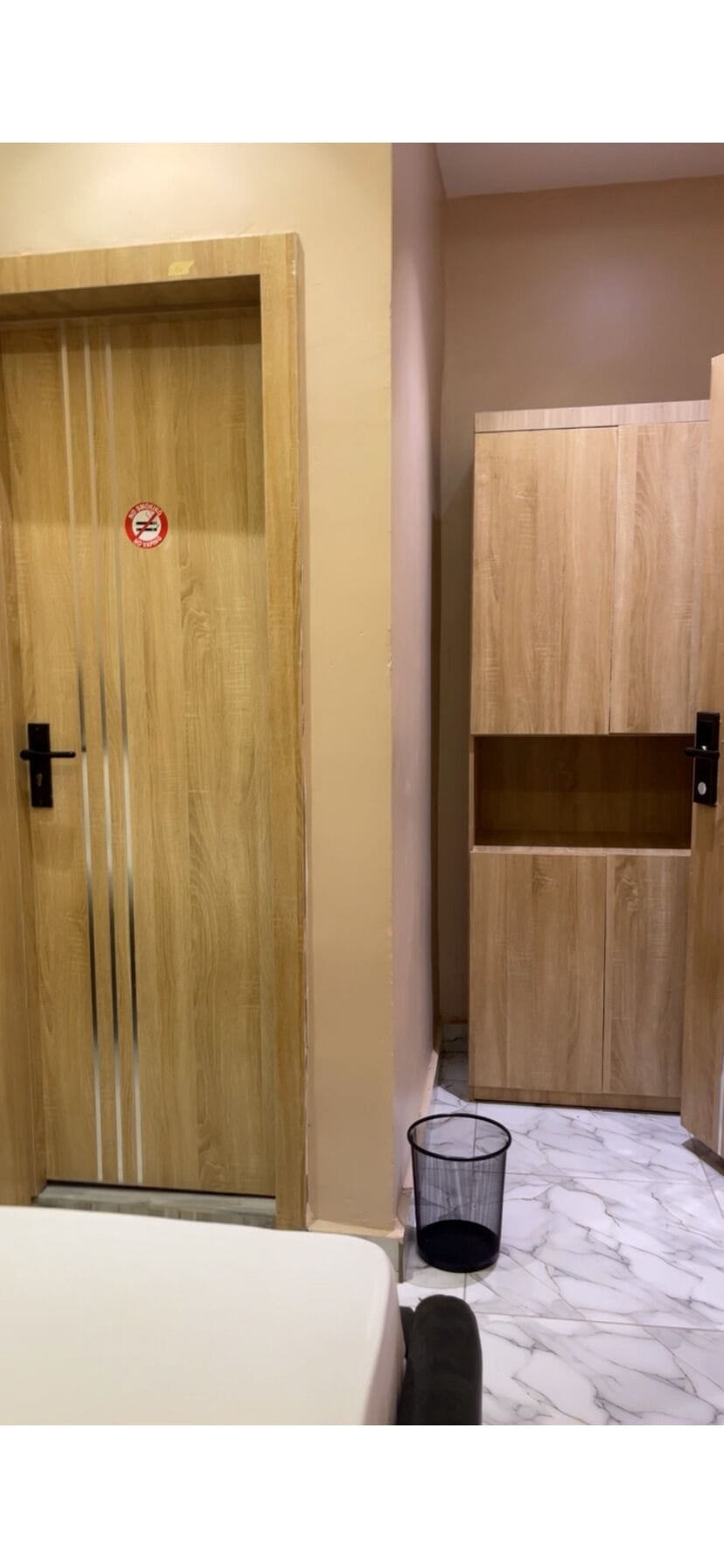 Standard Single Room | Living area | Smart TV