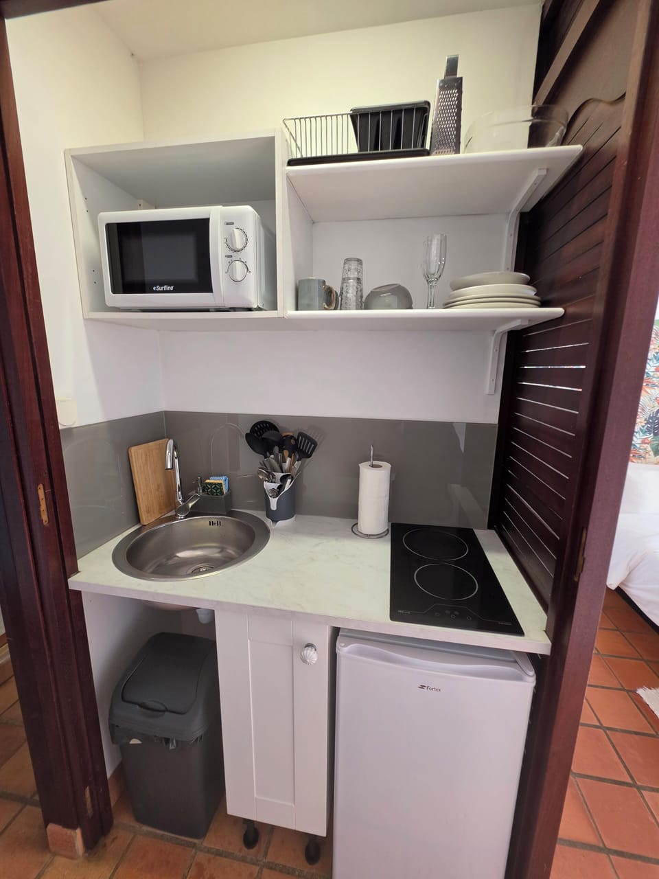 Comfort Suite, Balcony, Ocean View | Private kitchen