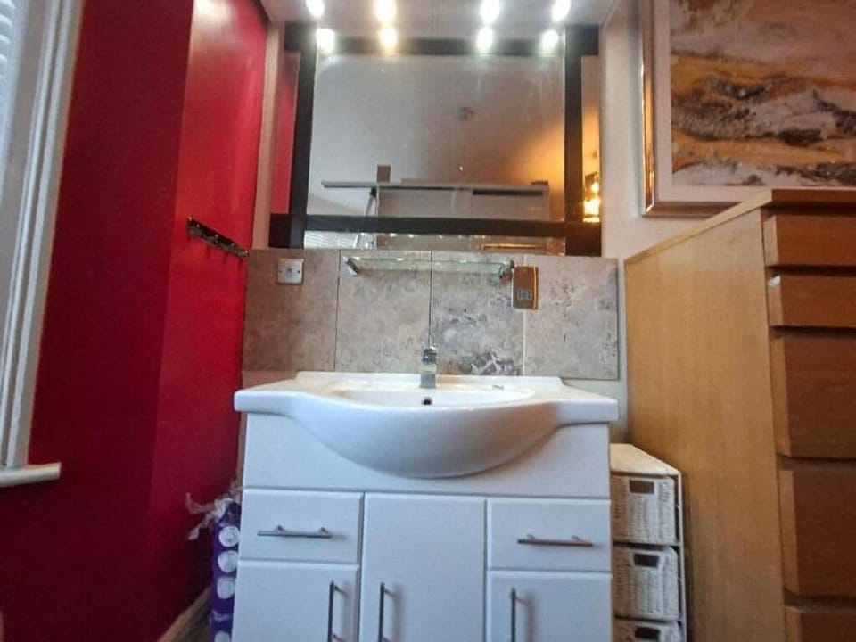 Deluxe Double Room, Garden View | Bathroom