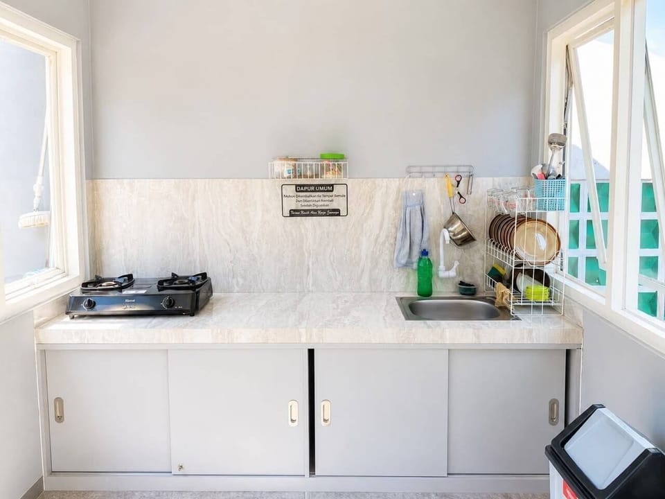 Family Cottage, Hill View | Private kitchen