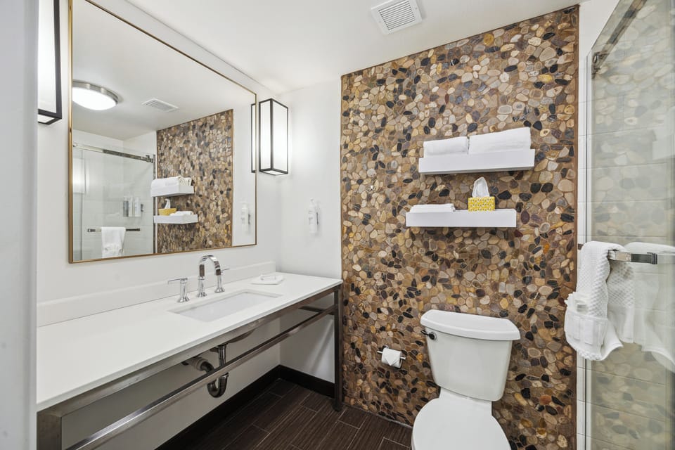 Free toiletries, towels