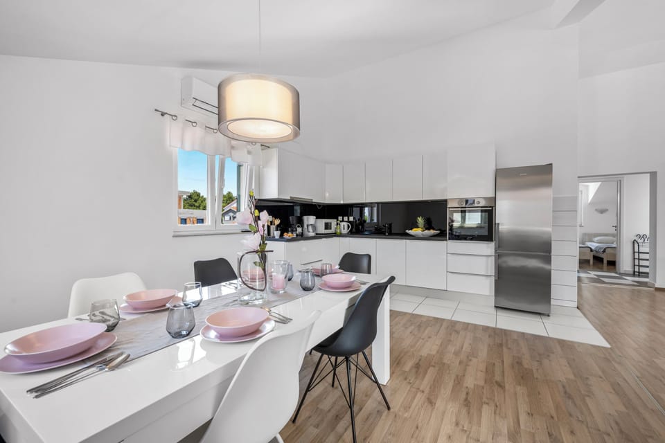 Kitchen and dining area