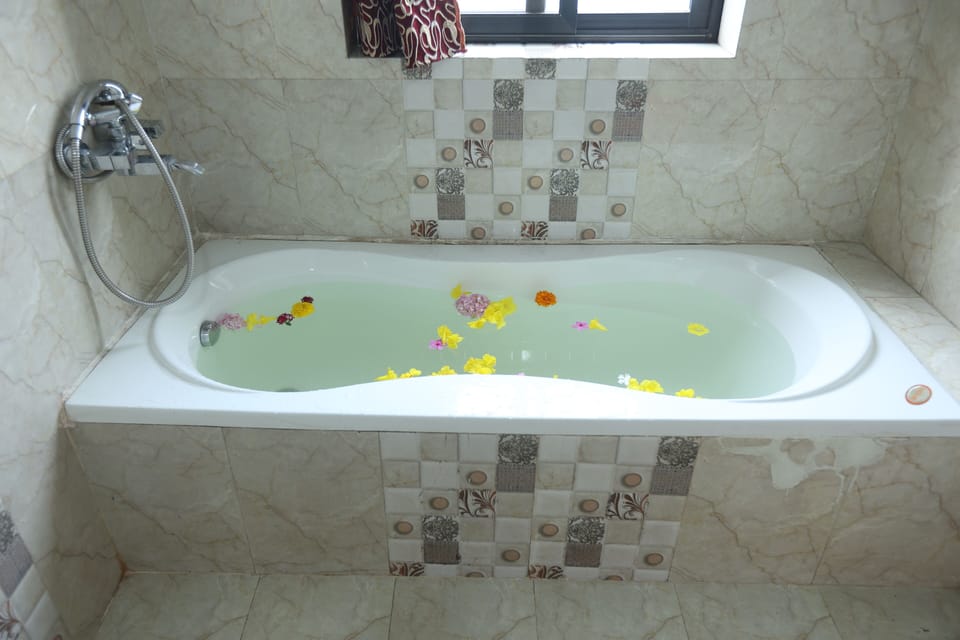 Exclusive Room | Bathroom | Slippers