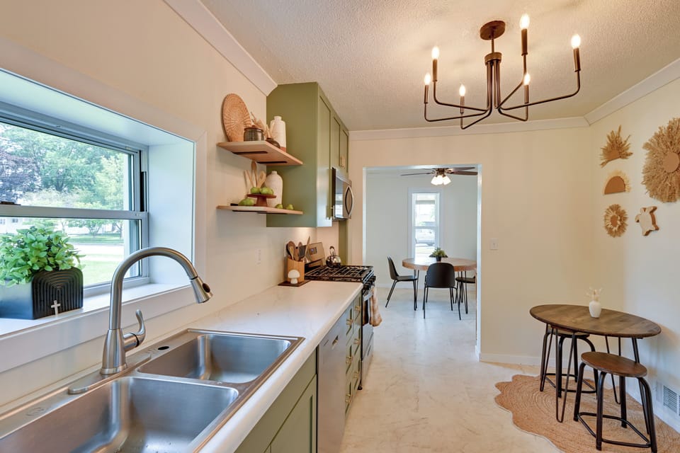 Kitchen | 1st Floor