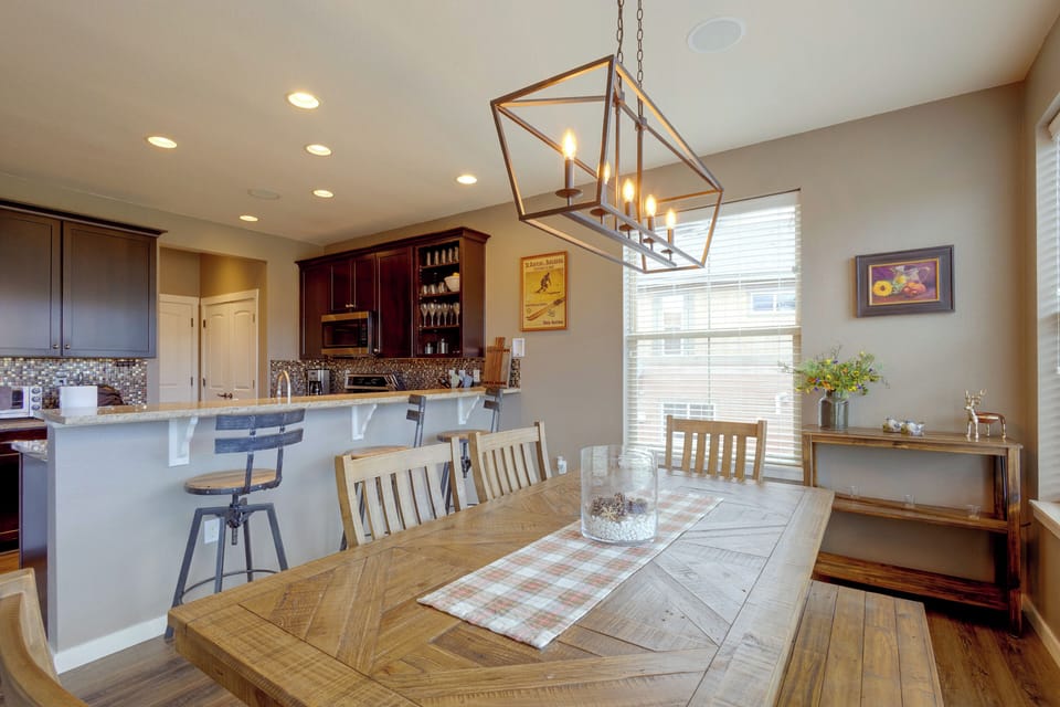 Dining Room | Main Level