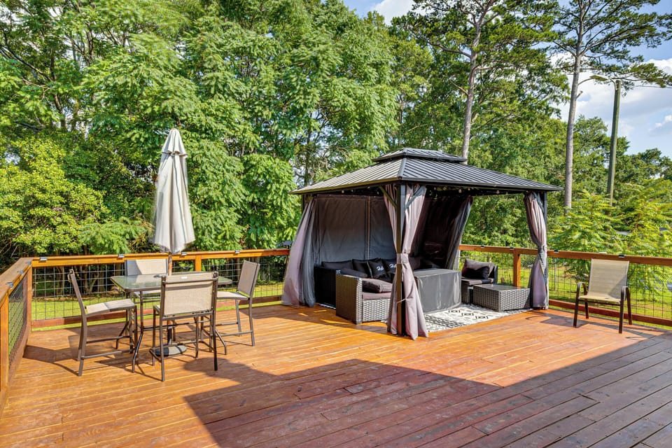 Furnished Deck | Dining Area | Gazebo | Dry Bay