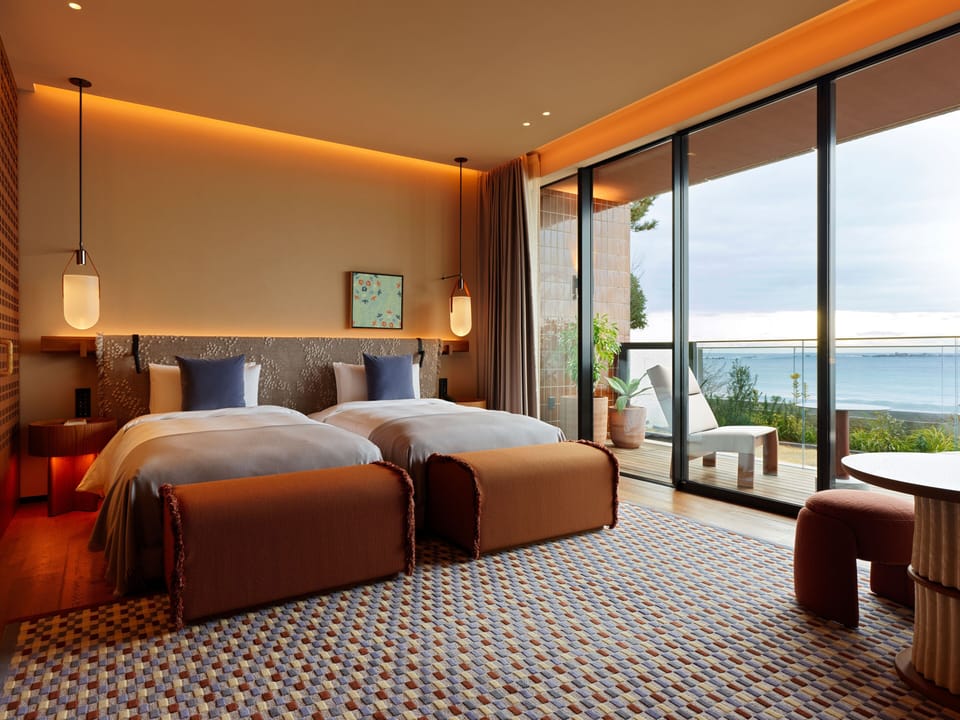 Premium Room, Non Smoking | In-room safe, blackout drapes, WiFi (free)