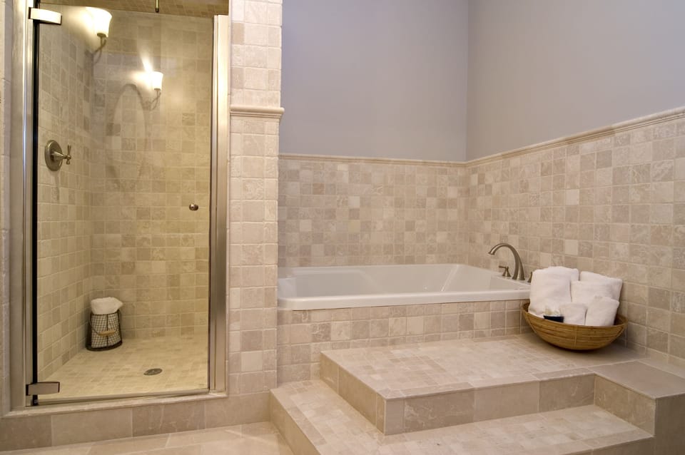 Gardini Suite | Jetted tub