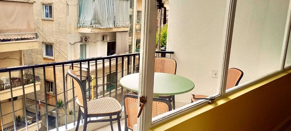 Comfort Apartment, City View | Dining