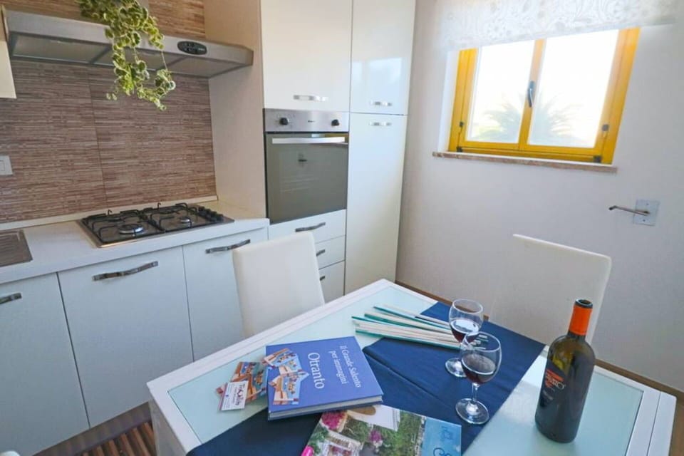 Dining Room, Kitchen