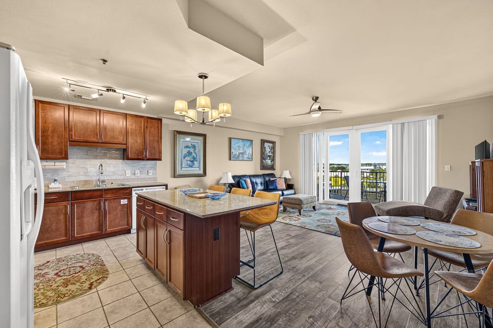8-web-or-mls-PANHANDLE - 9902 S THOMAS DR 417 - 07