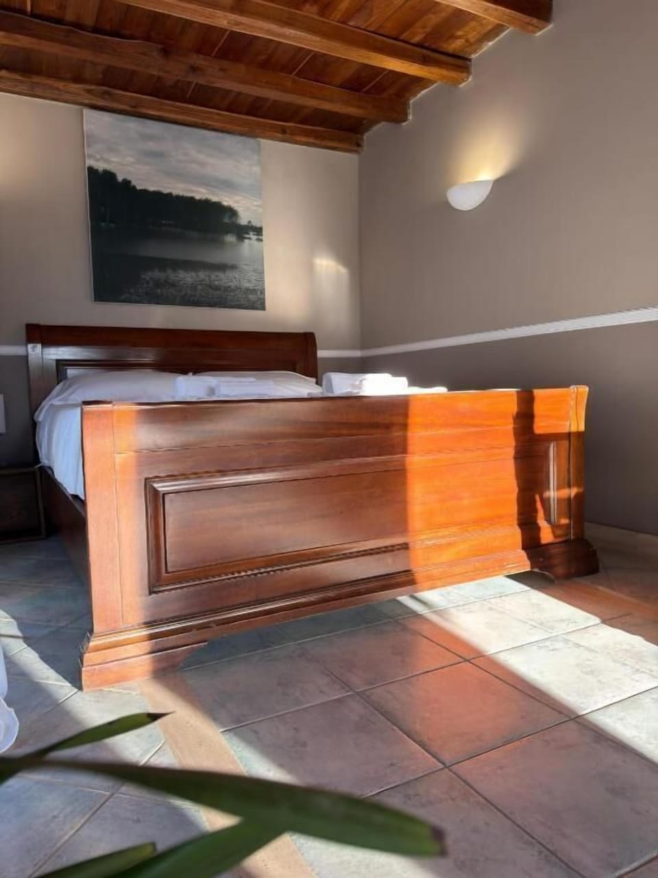 Double Room, Pool View | Desk, laptop workspace, soundproofing, WiFi (free)
