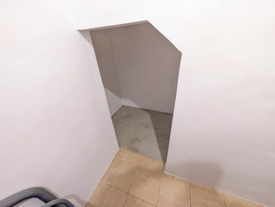 Luggage storage