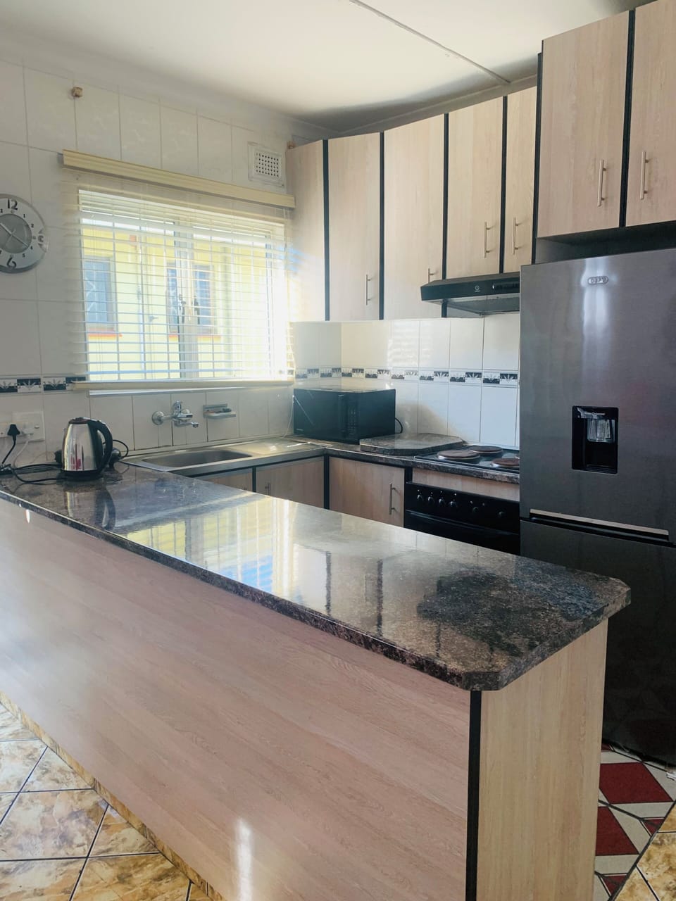 Luxury Double Room, Patio | Private kitchen | Shared fridge, shared microwave, toaster, cleaning supplies