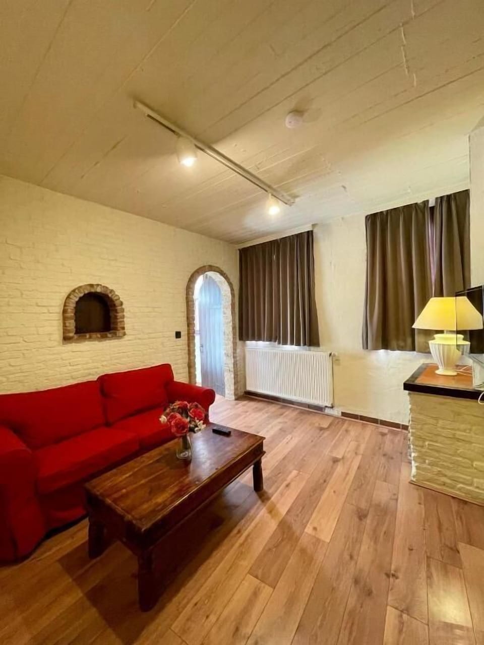 Deluxe Studio | Living area