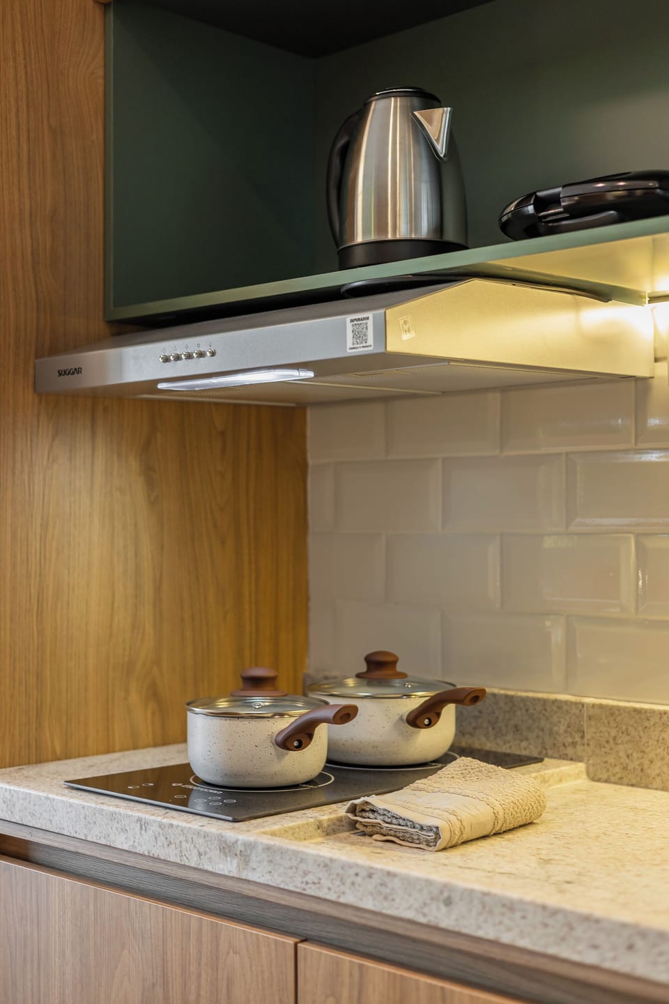 Elite Apartment, 1 Double Bed, Balcony, City View | Private kitchen