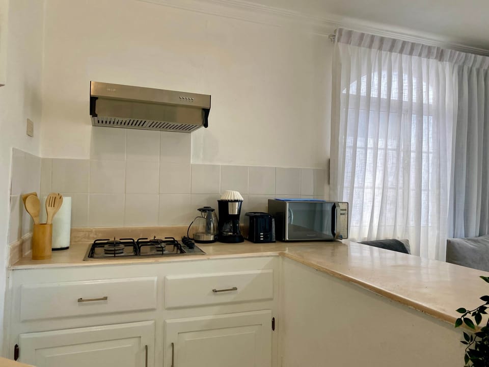 Kitchenette - fully equipped
