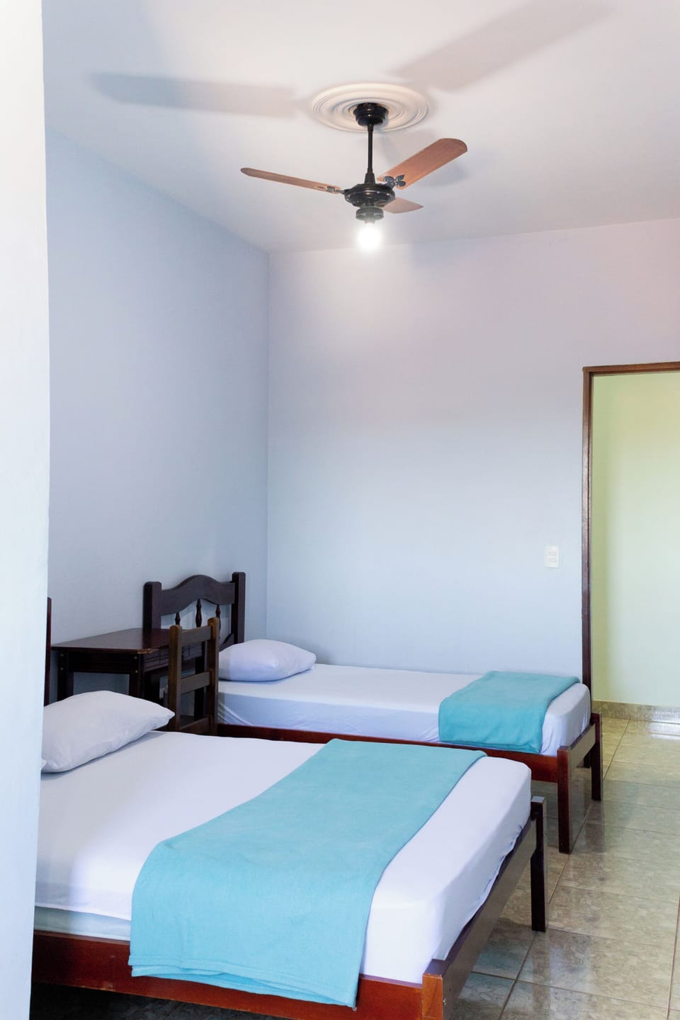 Basic Triple Room, Private Bathroom | Desk, laptop workspace, WiFi (free), bed sheets