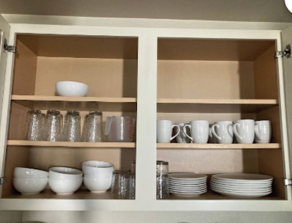 Cabin, 2 Bedrooms | Private kitchen