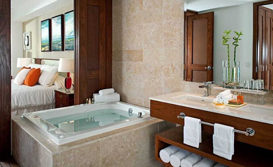 Bathroom 1 & 2
