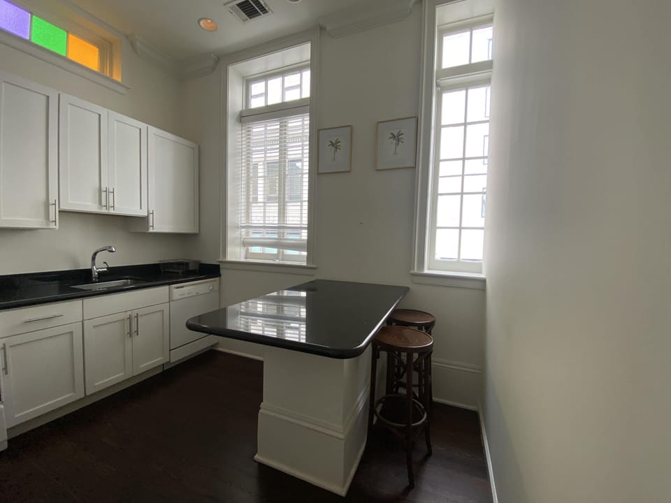 Basic Double Room | Shared kitchen facilities