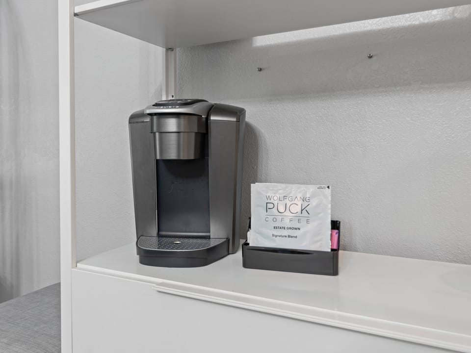 Coffee / Coffee Maker