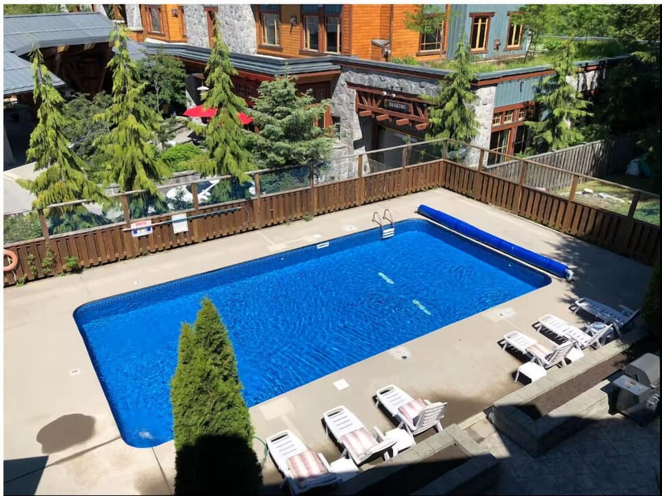 Complex heated pool
