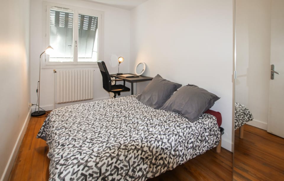 bed