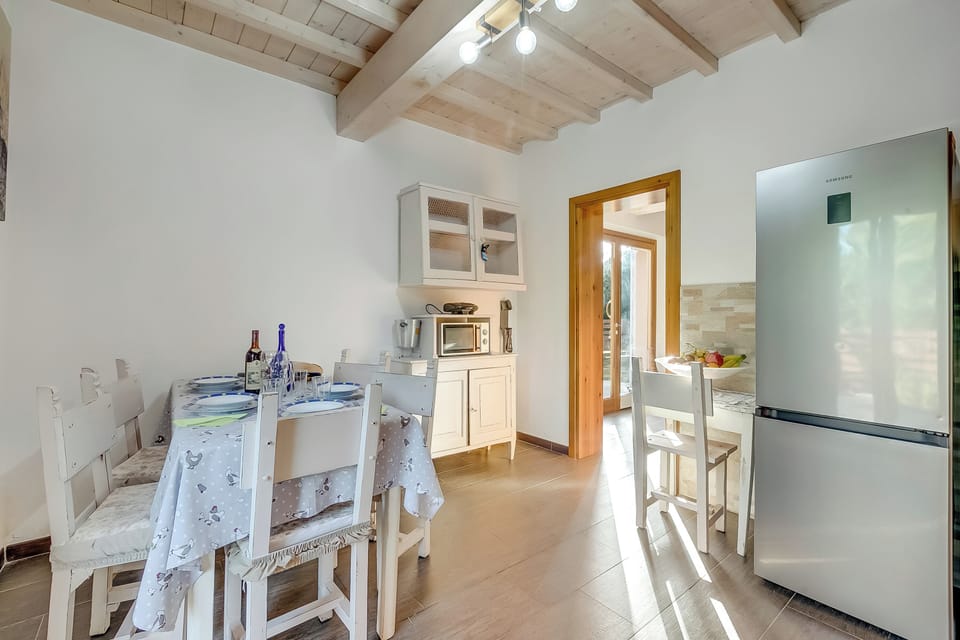 Kitchen and dining area