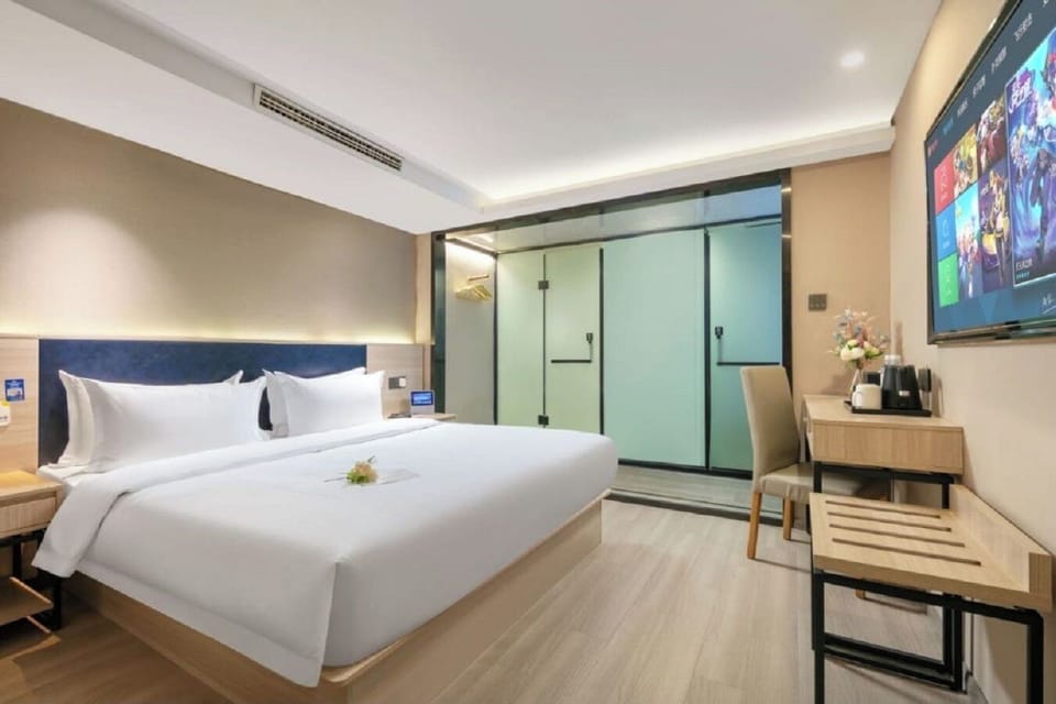 Standard Double Room | WiFi (free), bed sheets