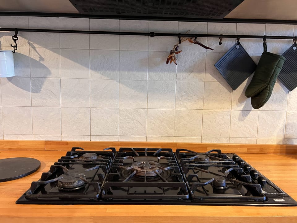 Superior Villa, Garden View | Private kitchen | Highchair, cookware/dishes/utensils