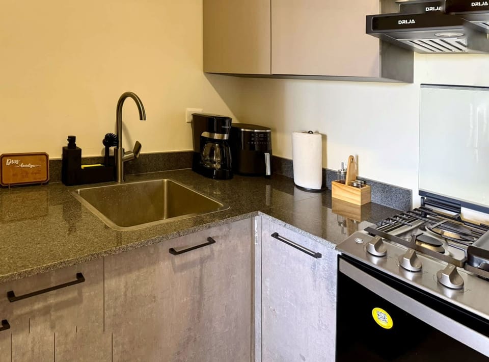 House | 1 bedroom, high-speed internet
