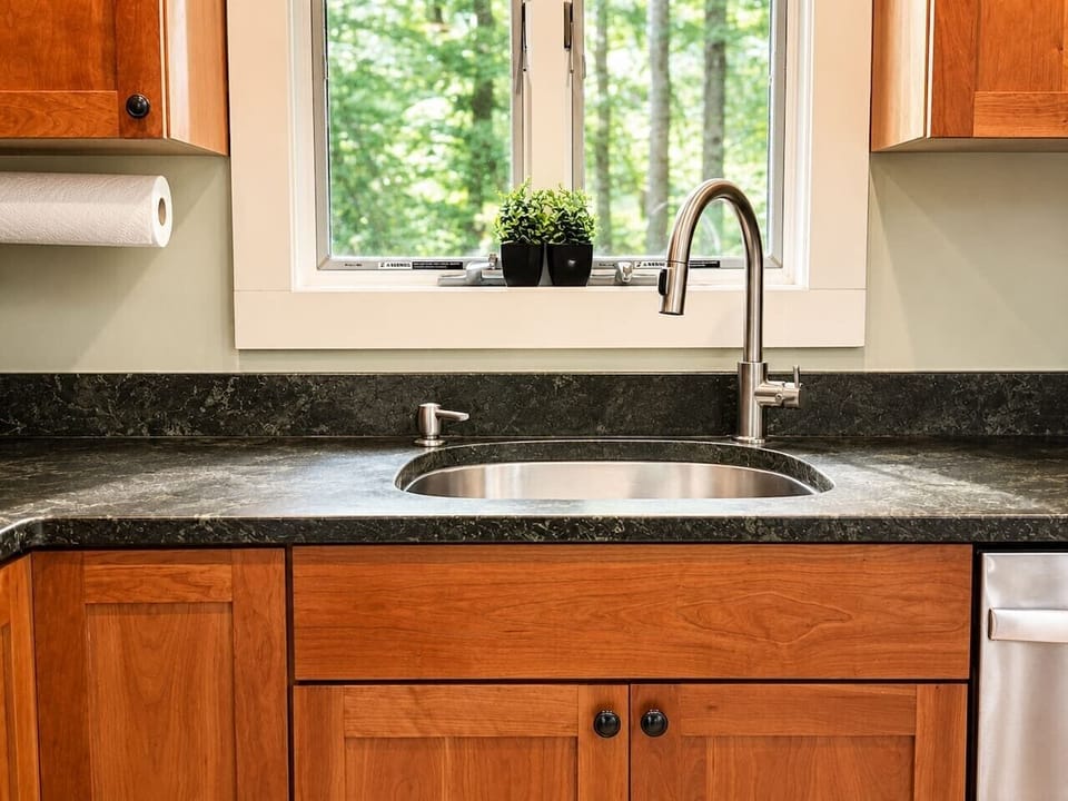 Clean and functional space for meal preparation