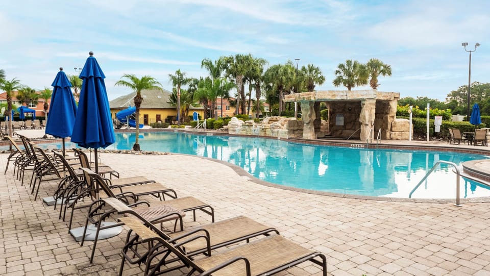 Resort Pool Diagonal