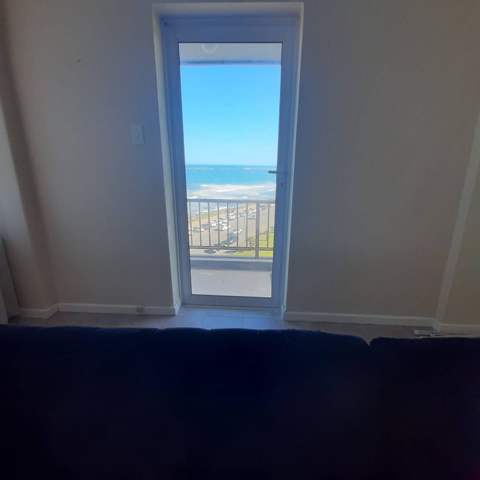 Apartment, 3 Bedrooms, Accessible, Balcony | Living area